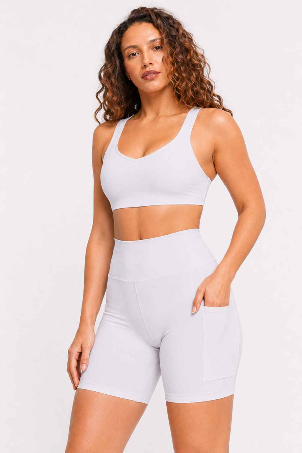 Conjunto Cadência Off White – Top Alça Larga + Short com Bolso