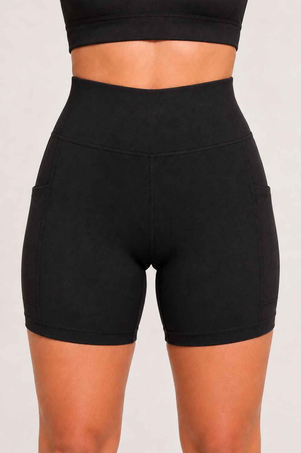 Conjunto Cadência Preto – Top Alça Larga + Short com Bolso