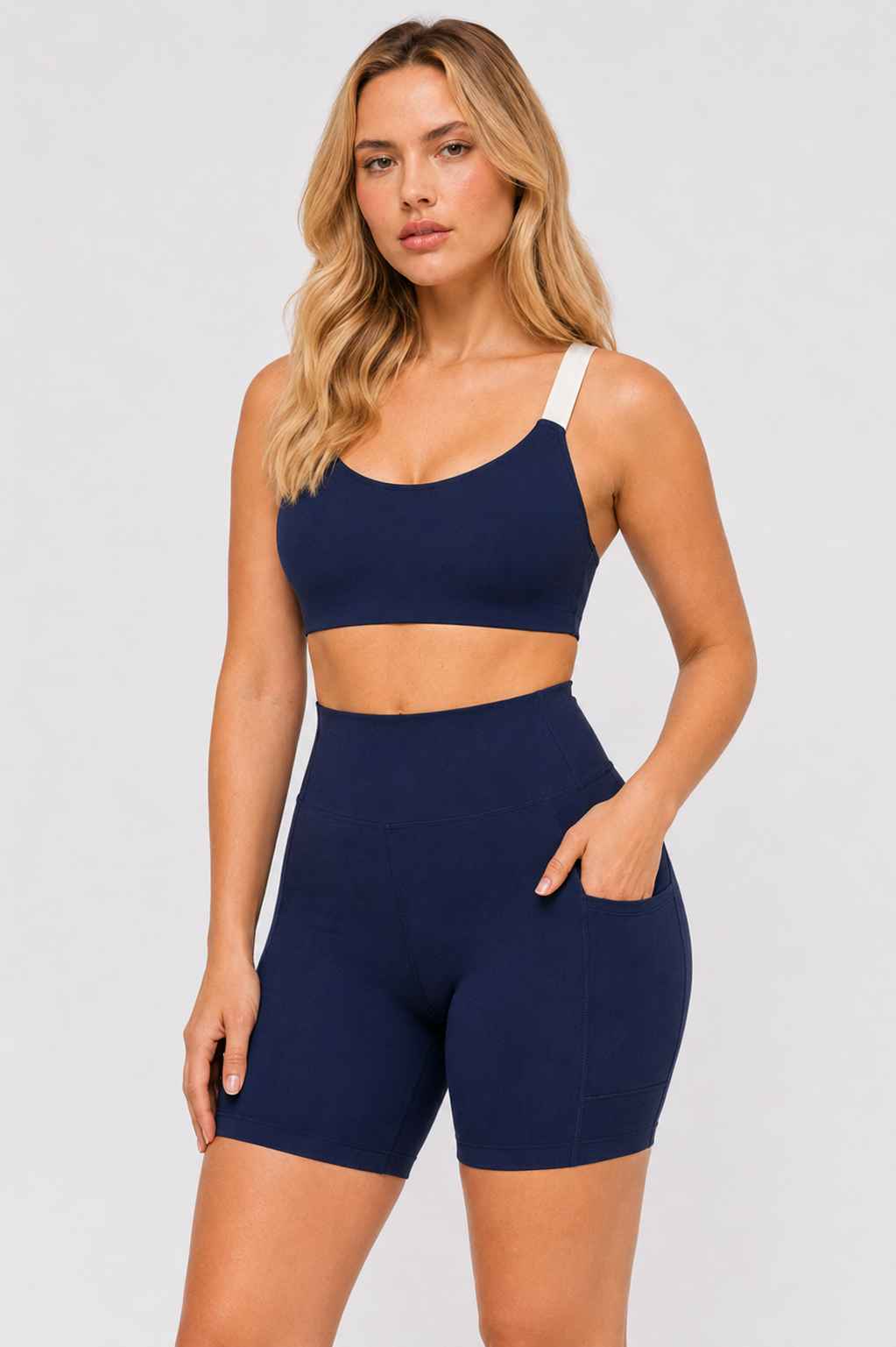 Conjunto Cadência Marinho – Top Alça Larga + Short com Bolso