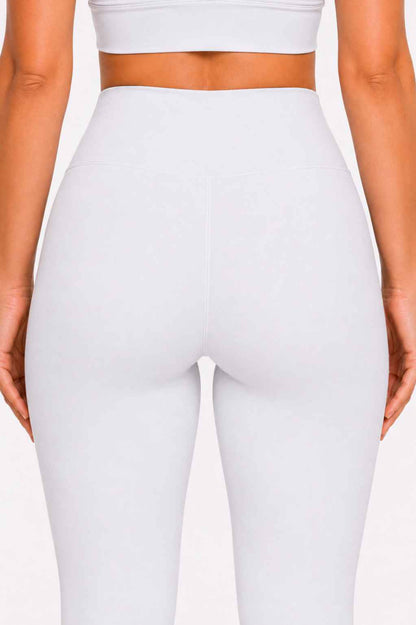 Conjunto Avante Off White – Legging Cintura Alta + Top Nadador