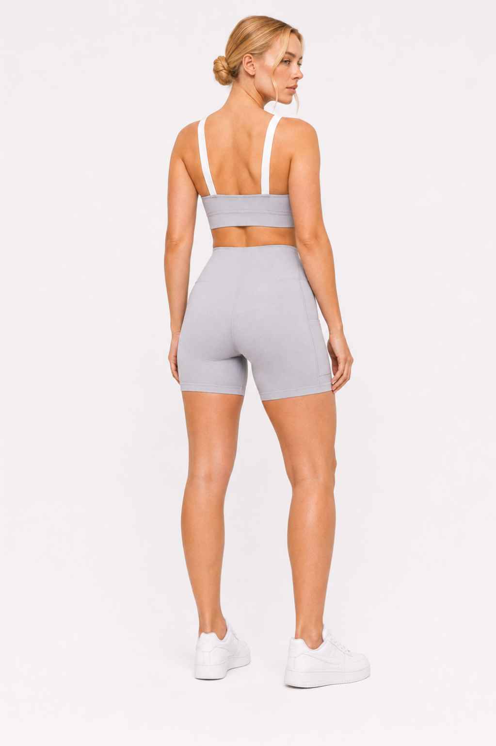 Conjunto Cadência Cinza – Top Alça Larga + Short com Bolso