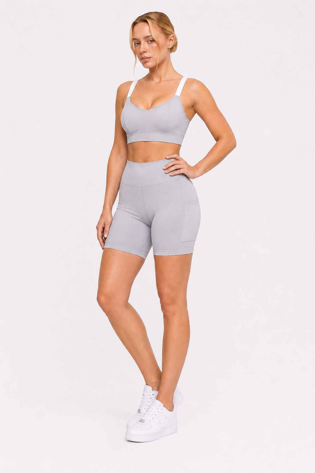 Conjunto Cadência Cinza – Top Alça Larga + Short com Bolso