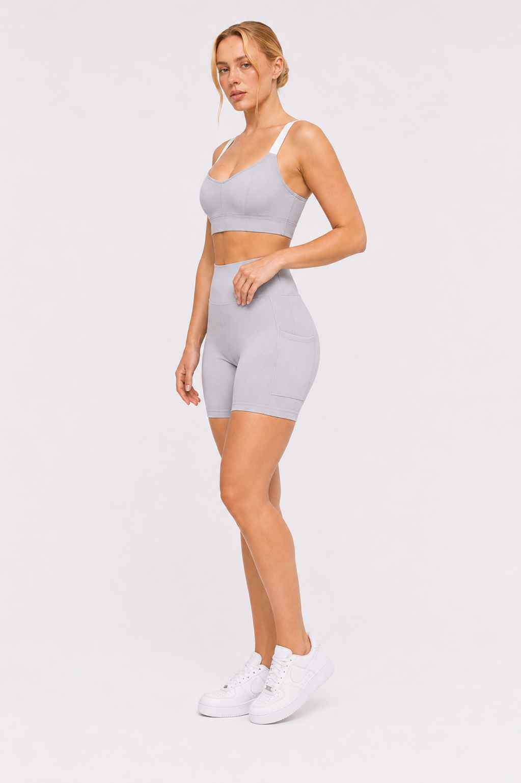 Conjunto Cadência Cinza – Top Alça Larga + Short com Bolso