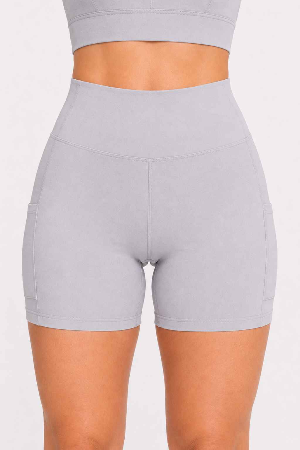 Conjunto Cadência Cinza – Top Alça Larga + Short com Bolso