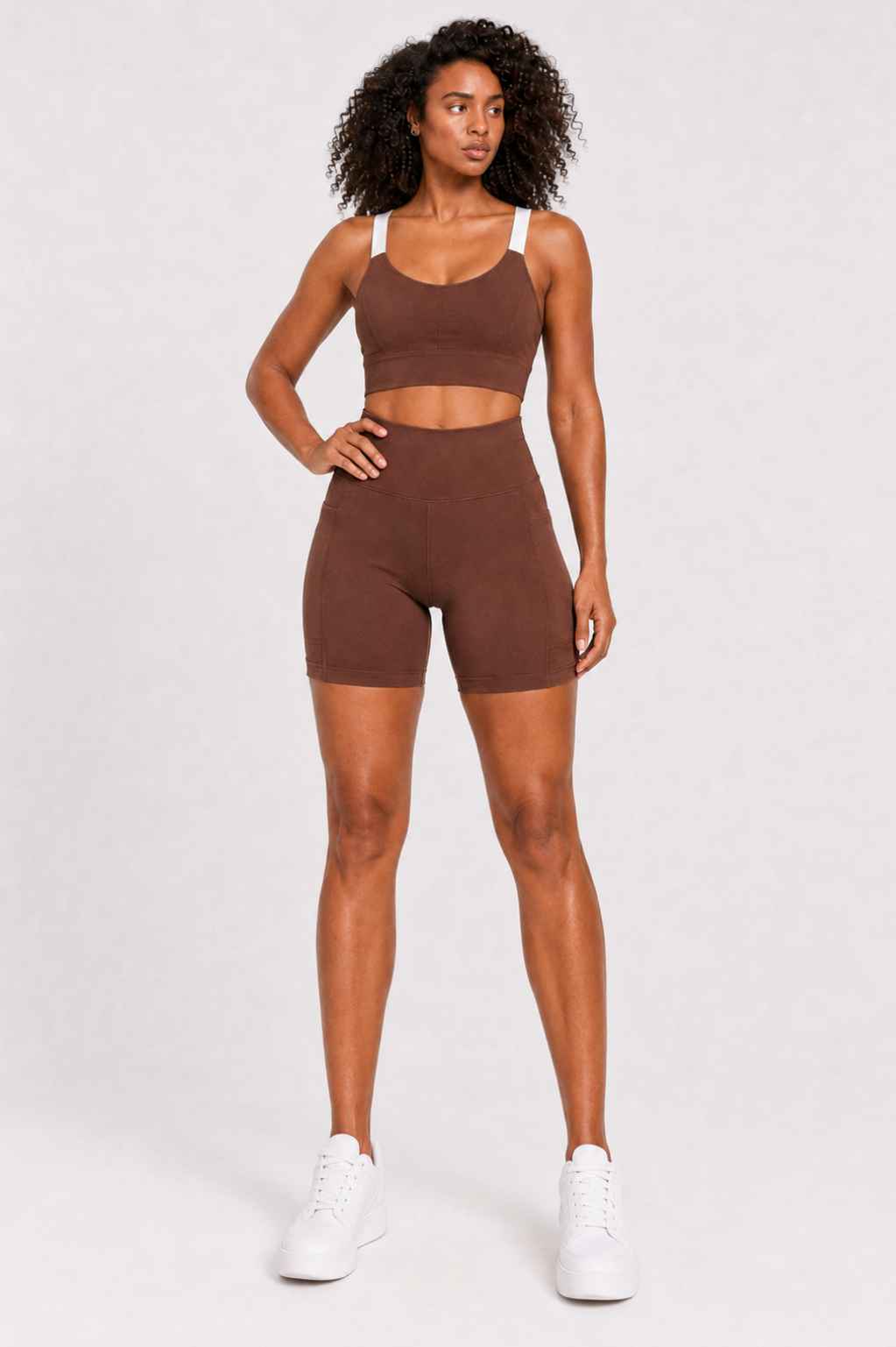 Conjunto Cadência Marrom – Top Alça Larga + Short com Bolso