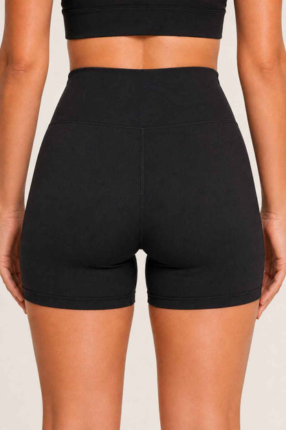 Conjunto Cadência Preto – Top Alça Larga + Short com Bolso