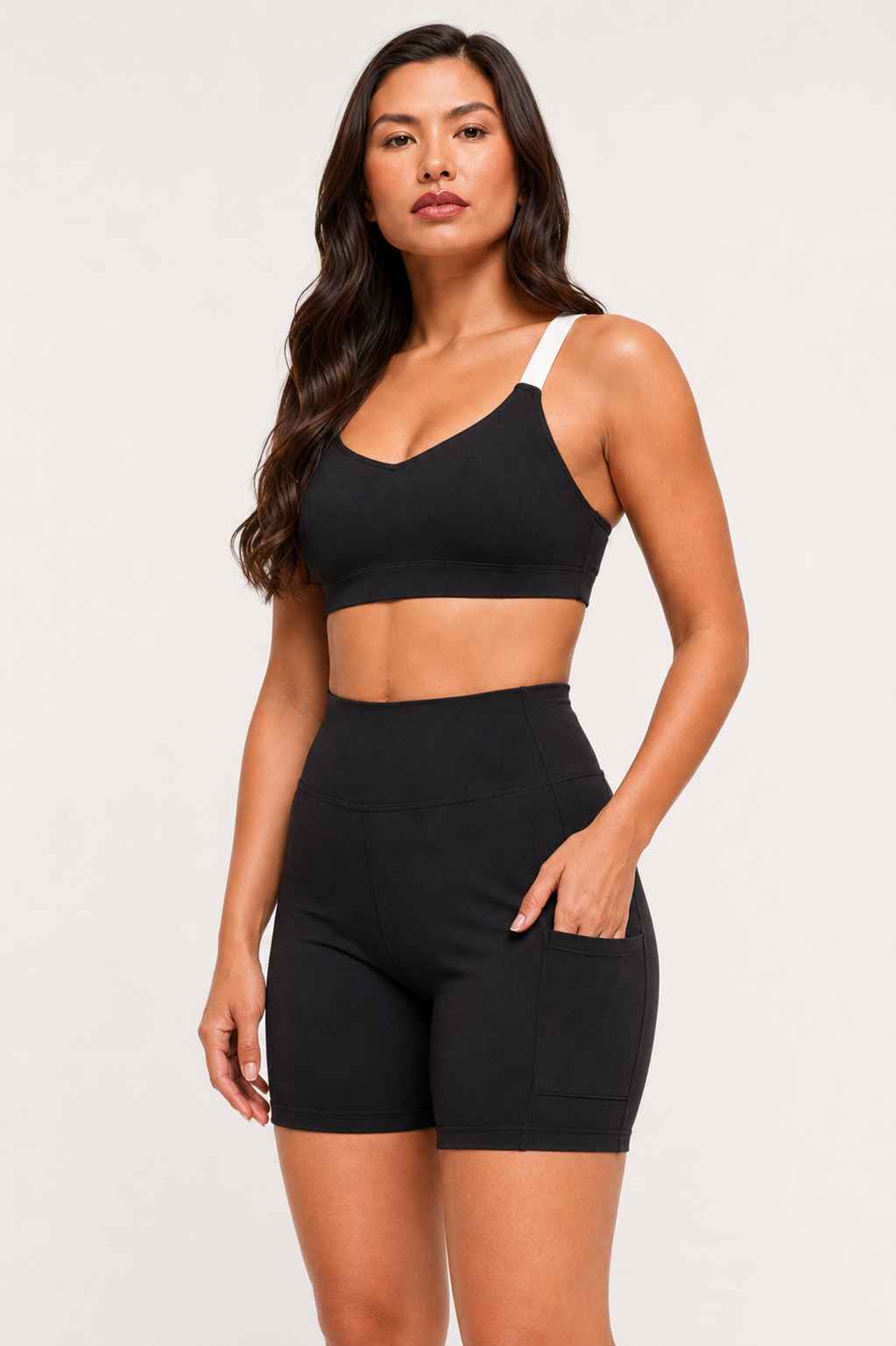 Conjunto Cadência Preto – Top Alça Larga + Short com Bolso