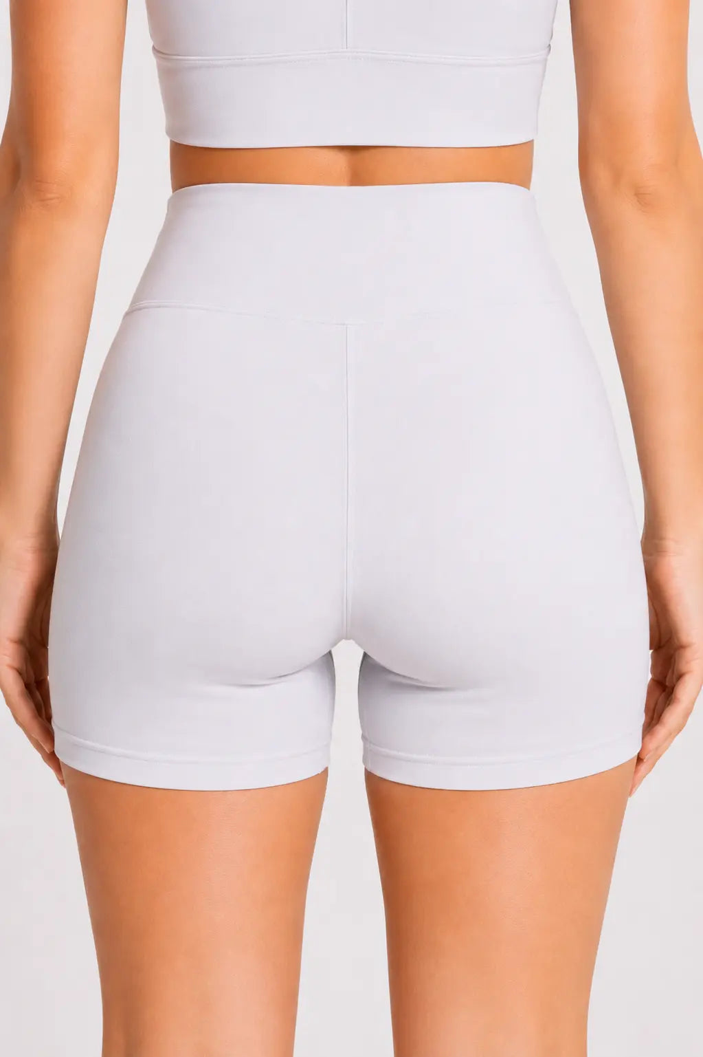 Conjunto Sintonia Off White – Top Nadador + Short Sem Bolso