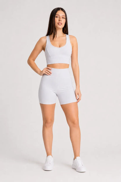 Conjunto Sintonia Off White – Top Nadador + Short Sem Bolso